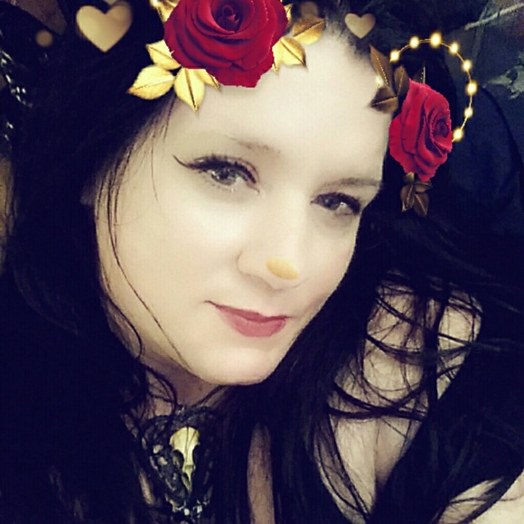 Meet your Posher, Jenny Mae. - Picture 4 of 8